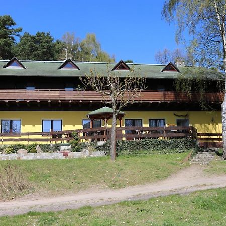 Hotel Und Restaurant Karpfenschaenke Schenkendobern Kültér fotó