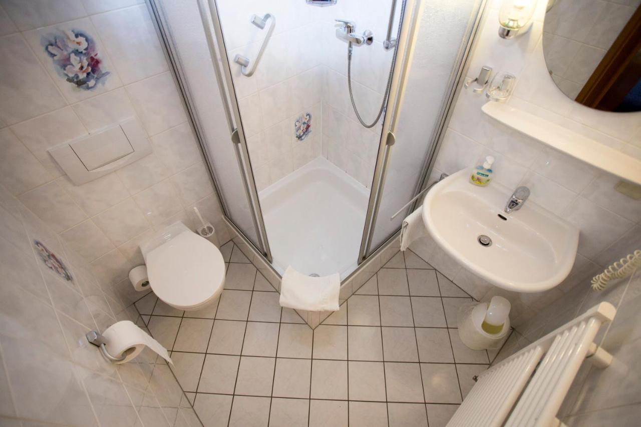 Hotel Und Restaurant Karpfenschaenke Schenkendobern Kültér fotó