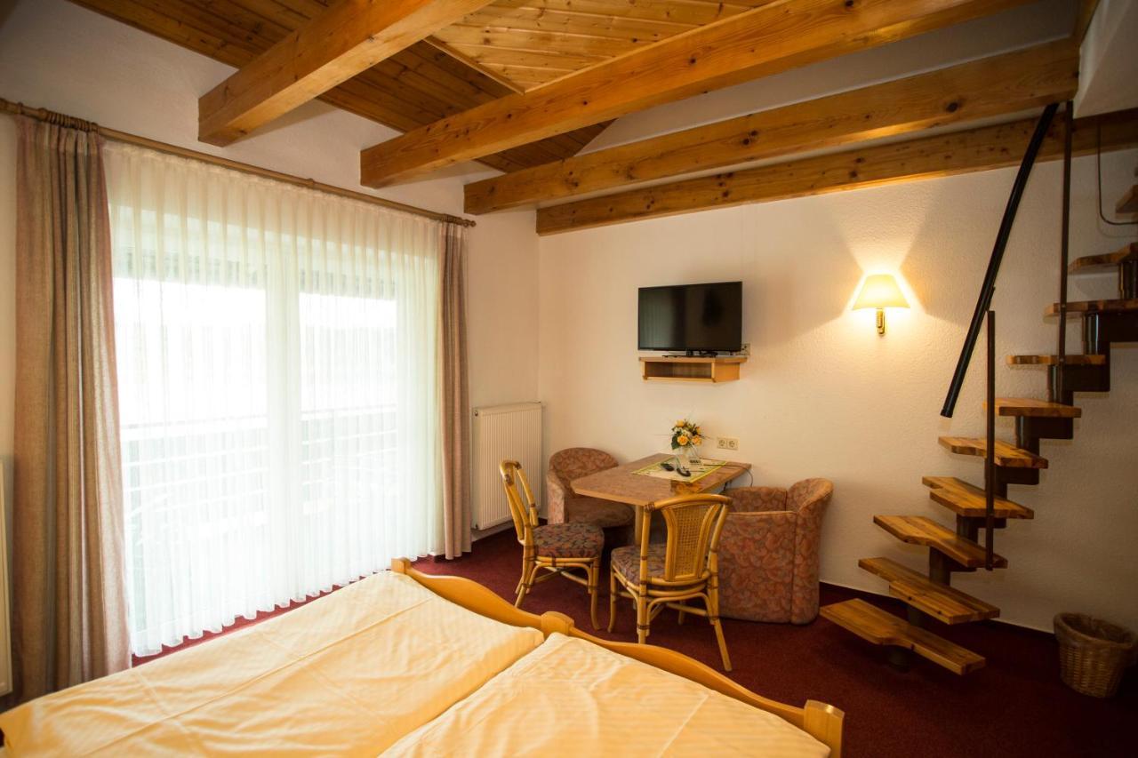 Hotel Und Restaurant Karpfenschaenke Schenkendobern Kültér fotó